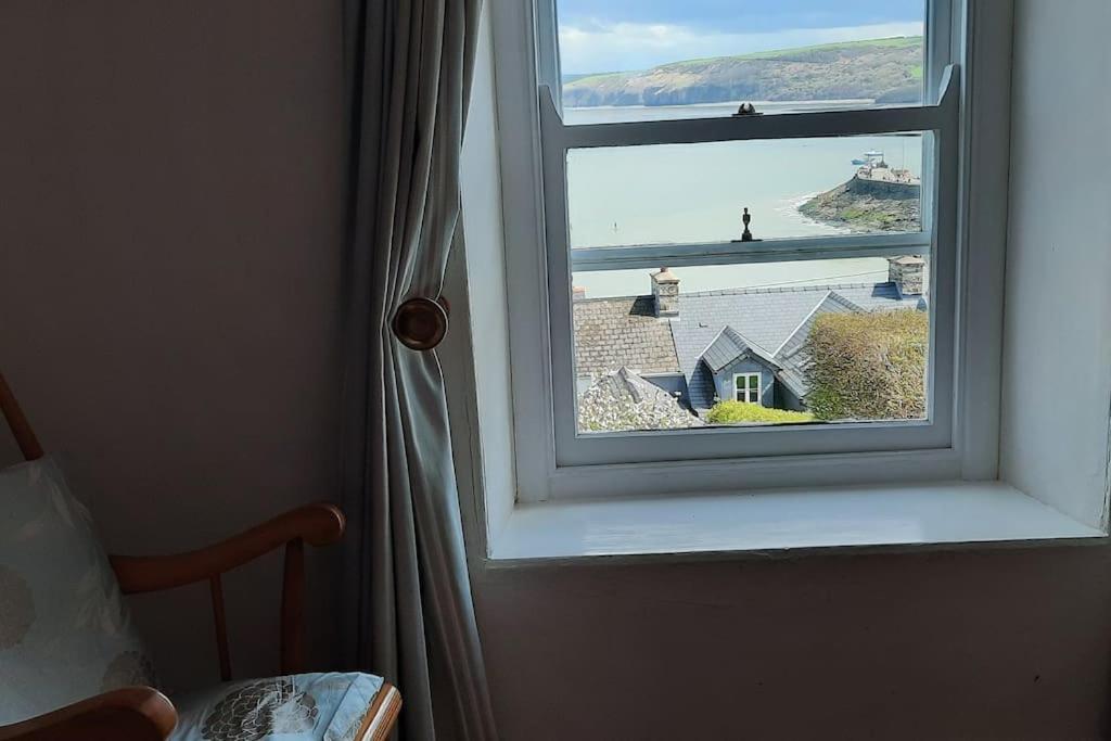 Arvonia Sleeps 7, Sea Views, Dog Friendly Villa New Quay  Eksteriør billede