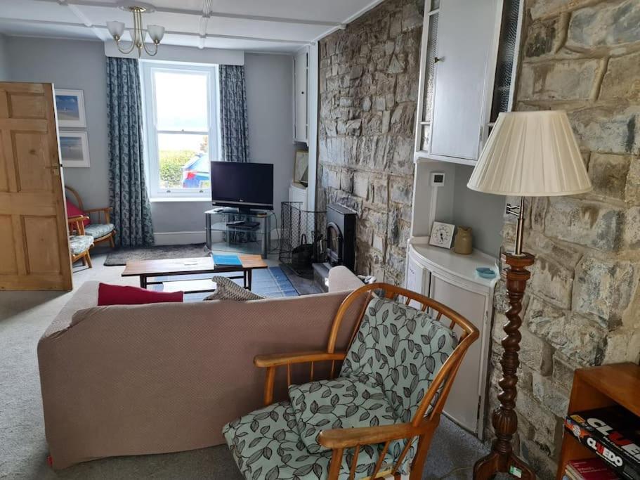 Arvonia Sleeps 7, Sea Views, Dog Friendly Villa New Quay  Eksteriør billede